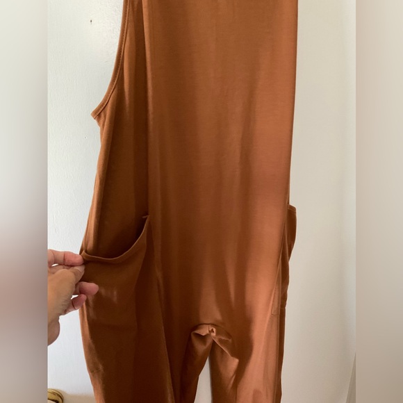 AMBER BROWN Solid Loose Cami Jumpsuit. NWOT - Picture 5 of 5